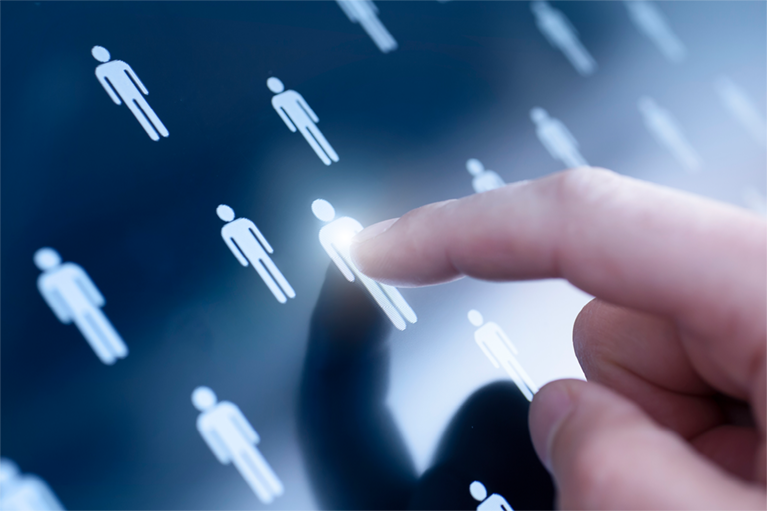 A Data-Driven Approach to Recruitment for Litigators